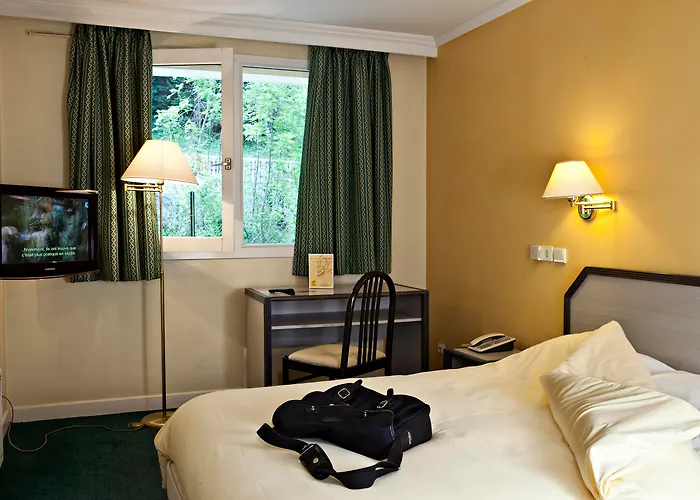Hotel Athena