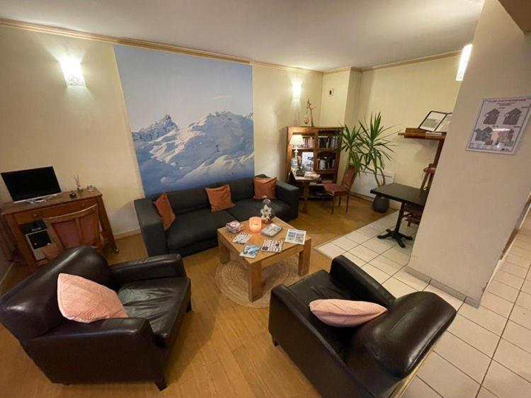 Athena Hotel