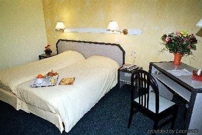 Athena Hotel